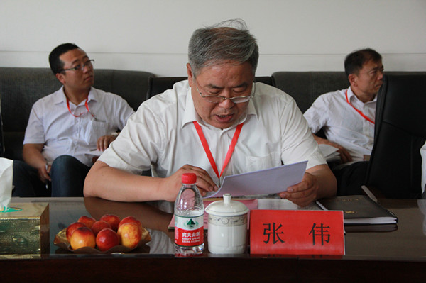 河北省民办教育协会调研组莅临太阳成调研