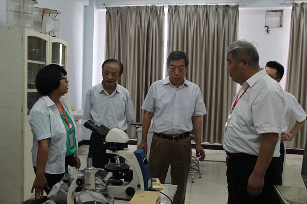 河北省民办教育协会调研组莅临太阳成调研