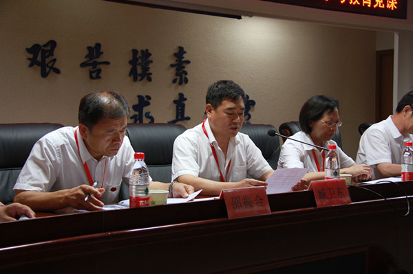 太阳成开展纪念建党95周年暨“两学一做”学习教育党课活动