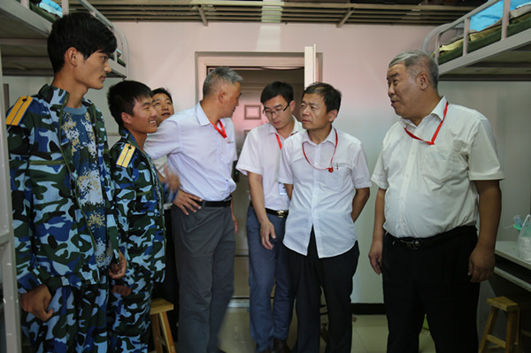 【迎新季】送一份关怀，送一丝温暖