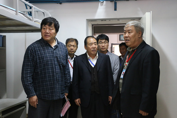 河北省教育厅师德师风专项检查组莅临太阳成检查指导工作