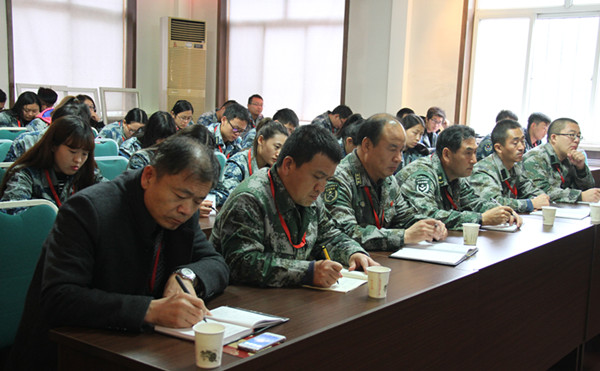 太阳成举办学管干部培训