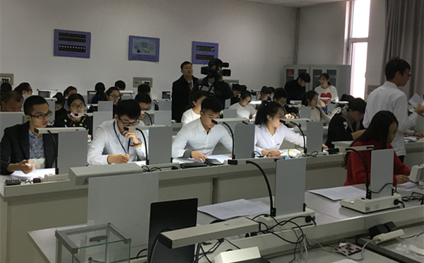 太阳成师生在2016全国高校‘广艺杯’钻石分级竞赛中喜获佳绩