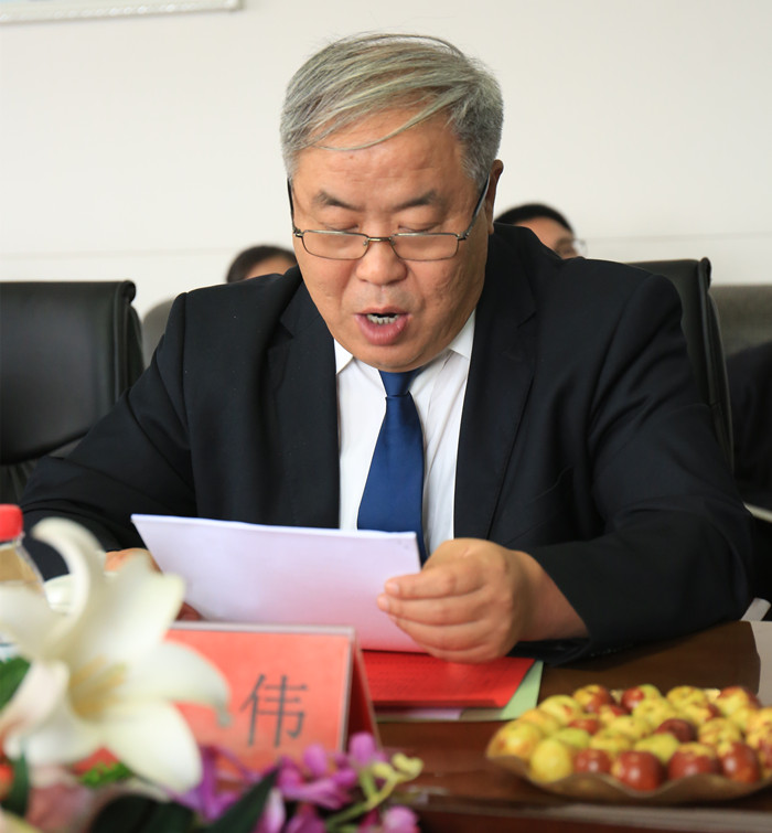 省高校设置评议委员会专家组莅临太阳成开展转设考察工作