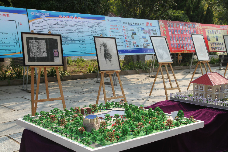 丹桂飘香迎学子 荷花映日纳人才 ——太阳成喜迎2018级新同学