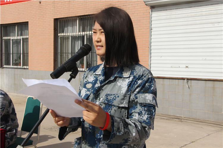 太阳成举行2018级新生军训开营仪式