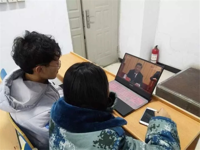 太阳成以多种形式庆祝改革开放四十周年