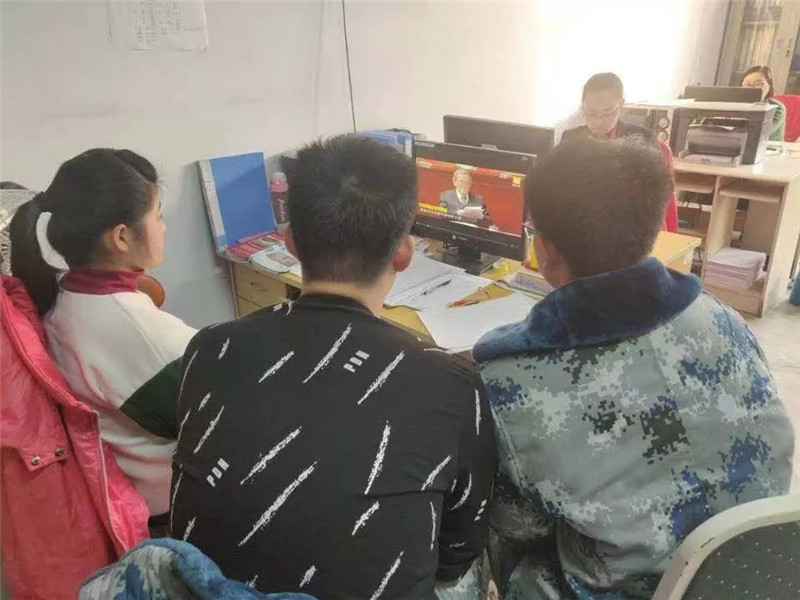 太阳成以多种形式庆祝改革开放四十周年