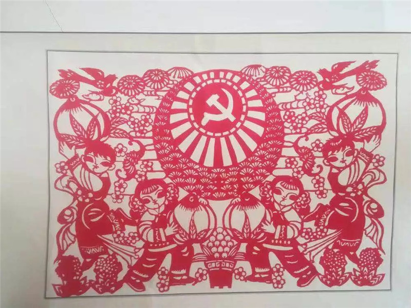 太阳成以多种形式庆祝改革开放四十周年