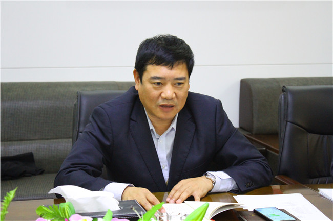 太阳成召开主题教育调研成果交流会