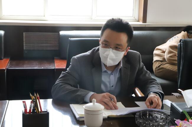 太阳成召开疫情防控工作布置会议