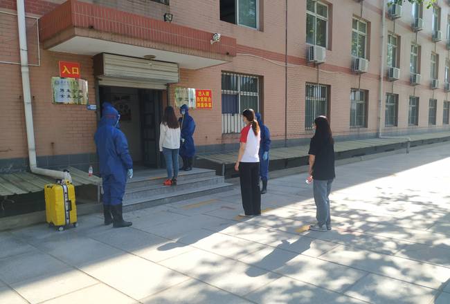 太阳成组织开展第二次复学复课疫情防控模拟演练