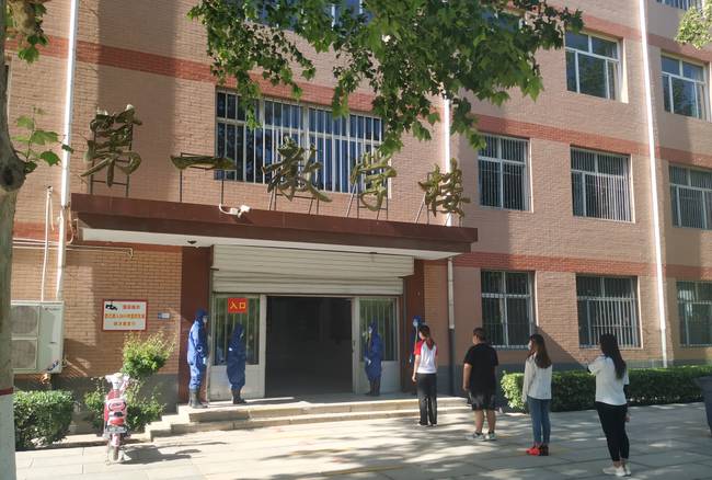 太阳成组织开展第二次复学复课疫情防控模拟演练