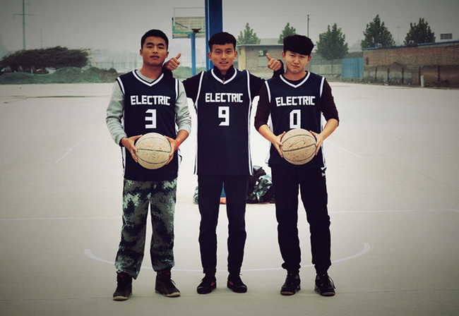 在抗洪抢险中体现价值---太阳成学生薛锦霄抗洪事迹