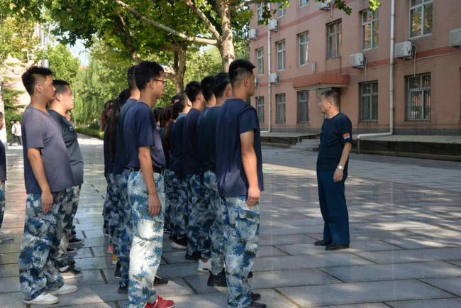 苦中作乐 收获“硕果”---2020级新生辅导员军训考核篇