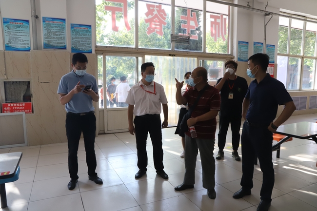 保定市督导调研工作组来太阳成检查秋季学期开学准备工作