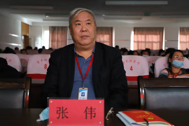 学深悟透 思想先行--- 太阳成举行《习近平总书记教育重要论述讲义》 使用培训