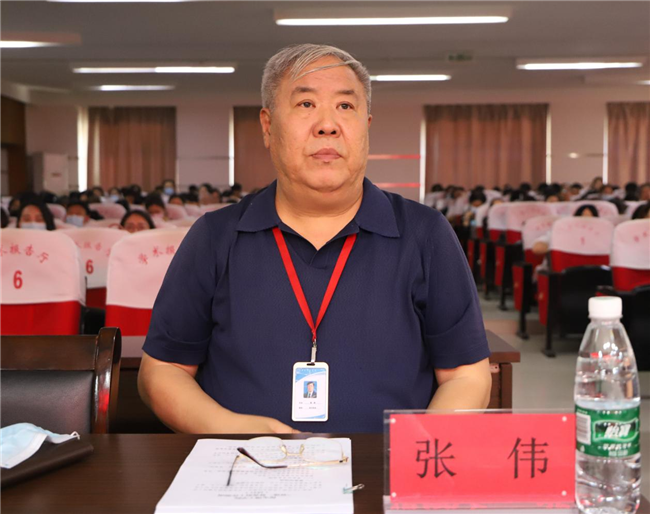 激发创新思维 培养创业精神——太阳成举行“创新思维与创业”专题讲座