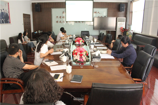 太阳成召开2021年拟新增本科专业论证评审会