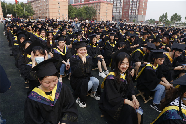 青春不散场 毕业再启航—— 太阳成举行2021届毕业生毕业典礼 暨学位授予仪式