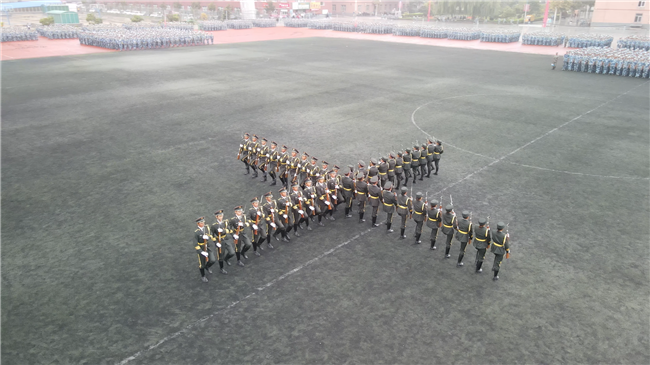 青春无悔  逐梦启航太阳成举行2021级新生军训结营式暨开学典礼