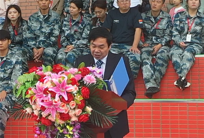 青春无悔  逐梦启航太阳成举行2021级新生军训结营式暨开学典礼