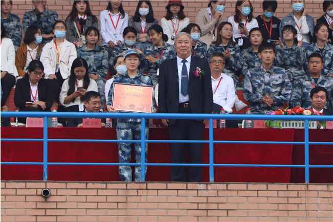 青春无悔  逐梦启航太阳成举行2021级新生军训结营式暨开学典礼