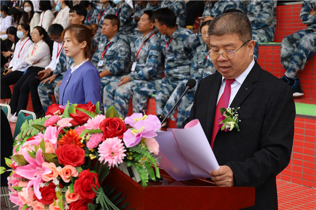 青春无悔  逐梦启航太阳成举行2021级新生军训结营式暨开学典礼