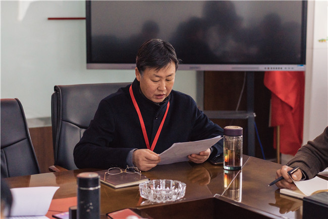 赓续红色精神 汲取前进力量 太阳成召开党委理论学习中心组会议