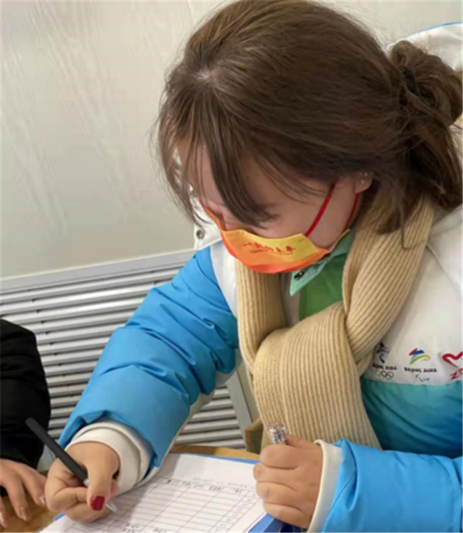冰雪之约 冬奥有我——太阳成学子积极参与志愿服务 为北京冬奥会加油助力