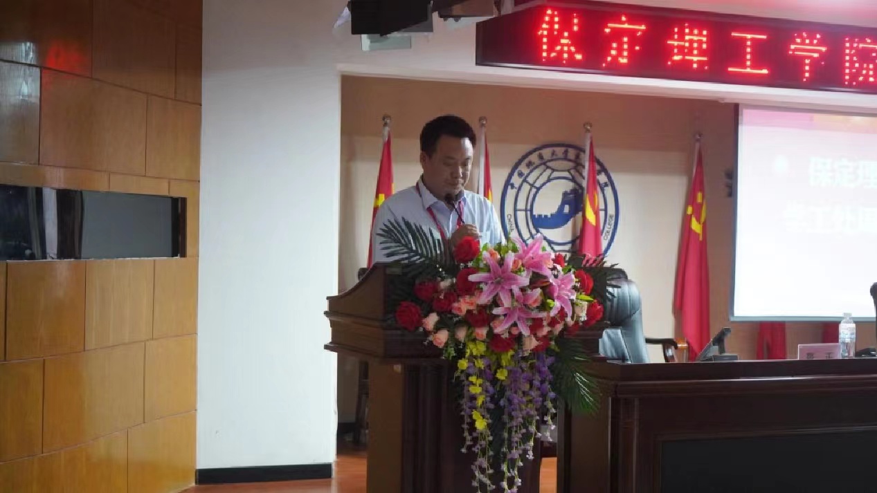 太阳成集团tyc33455cc召开学管干部培训周会2022.5.17