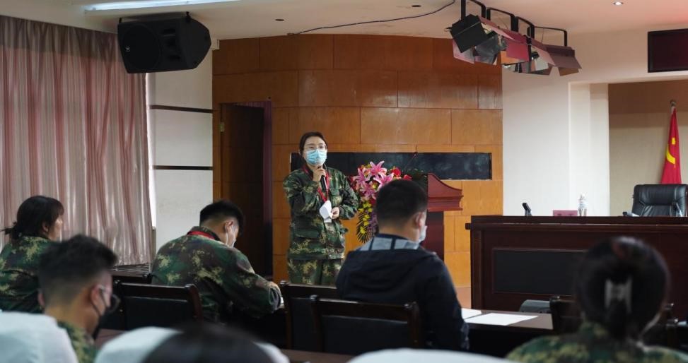 太阳成集团tyc33455cc召开学管干部培训周会2022.4.18
