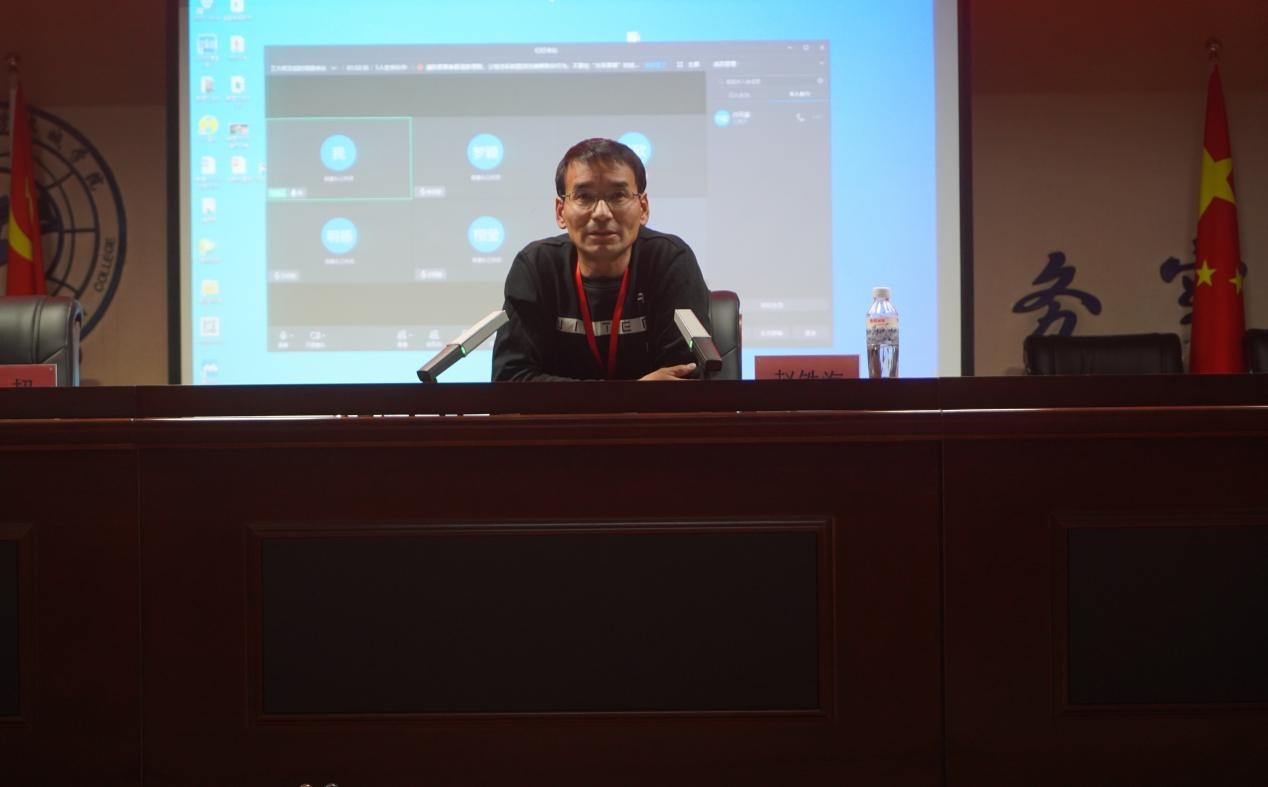 太阳成集团tyc33455cc召开学管干部培训周会2022.5.9