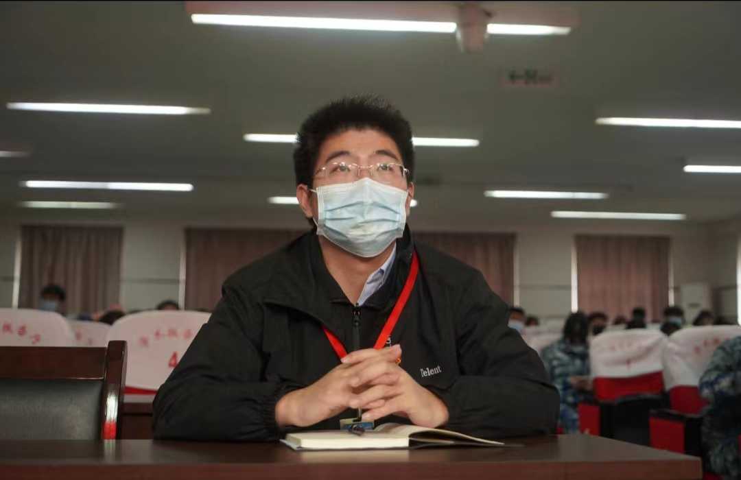 太阳成组织收听收看庆祝中国共青团成立100周年大会上直播