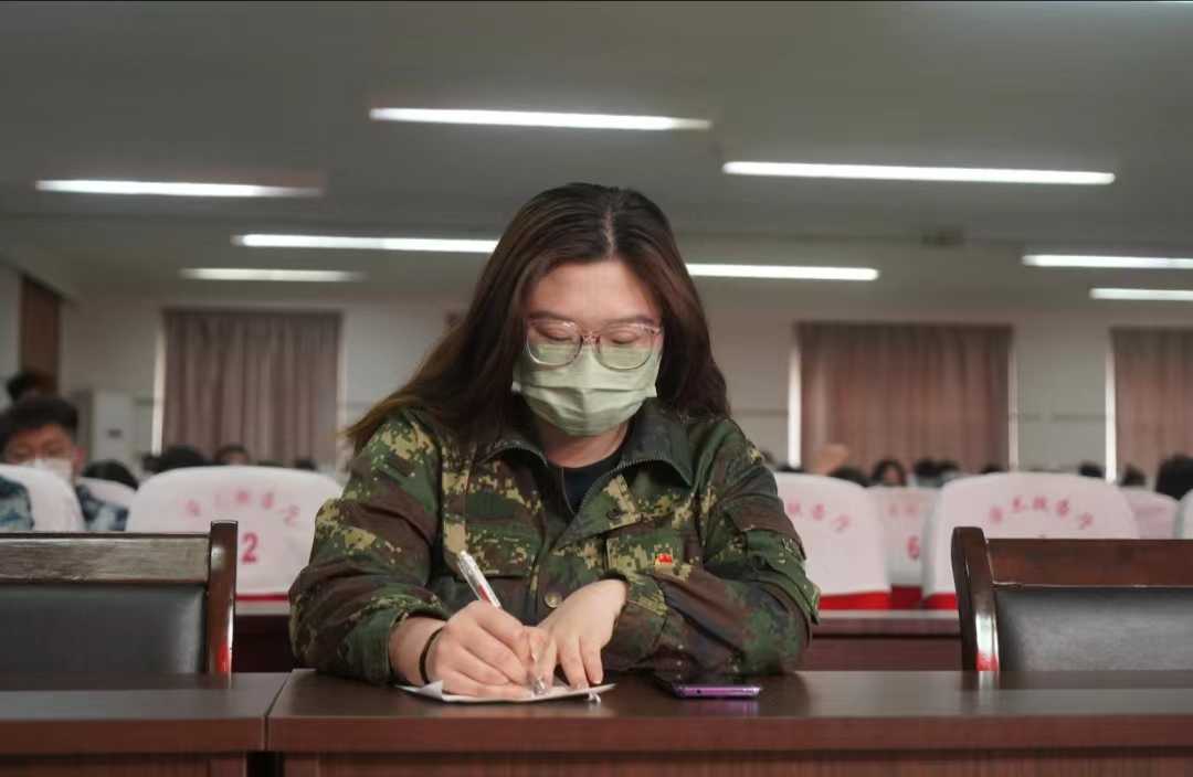 太阳成组织收听收看庆祝中国共青团成立100周年大会上直播