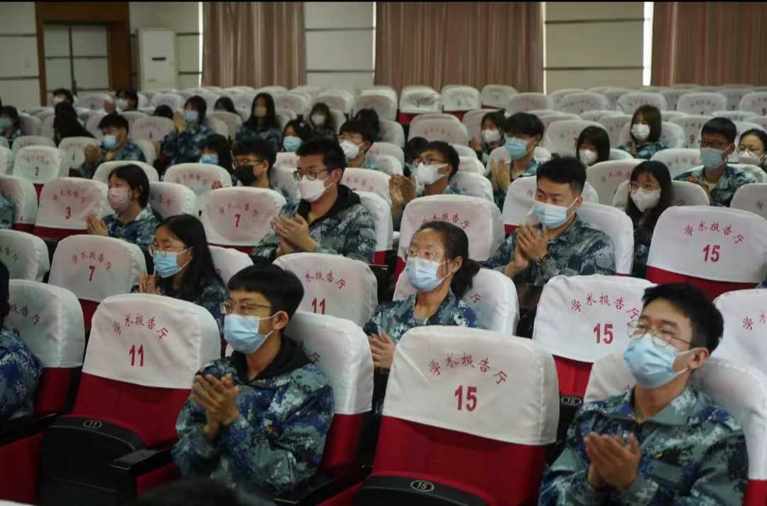 太阳成组织收听收看庆祝中国共青团成立100周年大会上直播