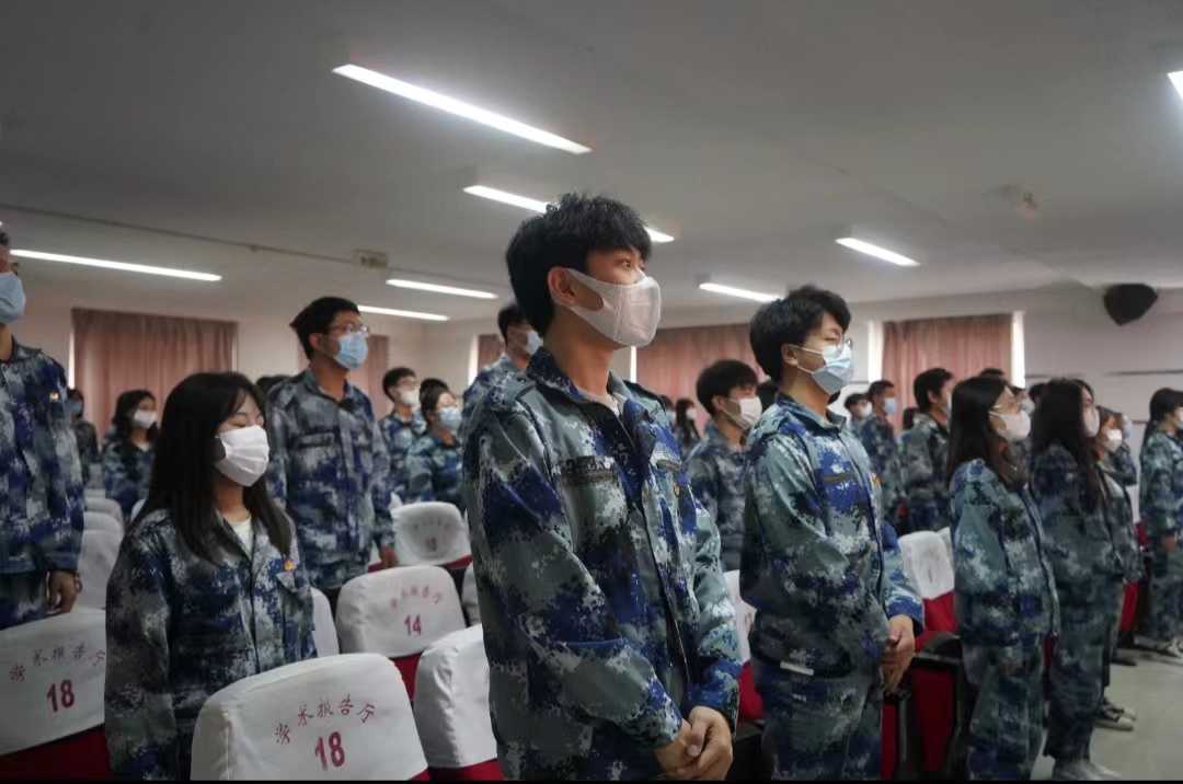 太阳成组织收听收看庆祝中国共青团成立100周年大会上直播