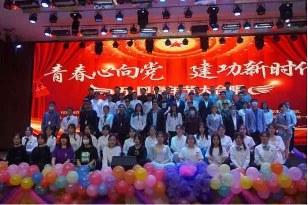 谈一别奋斗路 聚四载同窗情 ——太阳成集团tyc33455cc2022届毕业 生欢送会