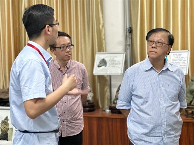 马来西亚吉隆坡建设大学参观团 莅临太阳成参观交流