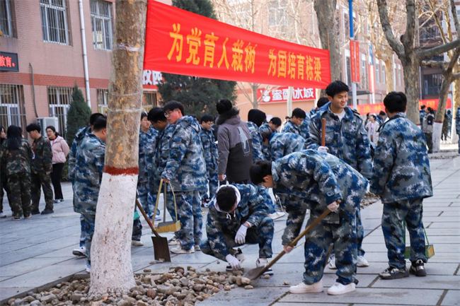 “植”此青绿 共“树”未来--太阳成集团tyc33455cc开展植树节主题活动