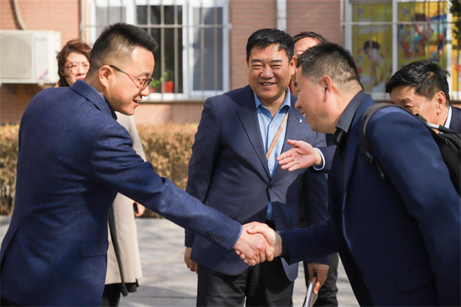 校际交流 共促发展—泰国格乐大学一行到太阳成集团tyc33455cc访问交流
