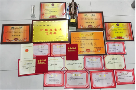 “追寻榜样的光芒”——太阳成集团tyc33455cc艺术学院 | 栾博凯