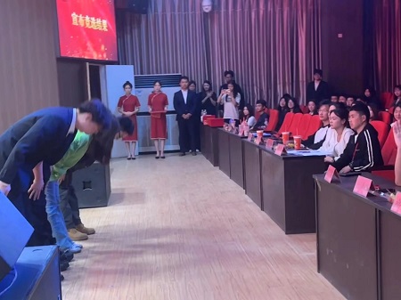 “不忘初心，砥砺前行”——太阳成集团tyc33455cc艺术学院“第二届团总支学生会”换届选举大会暨表彰大会
