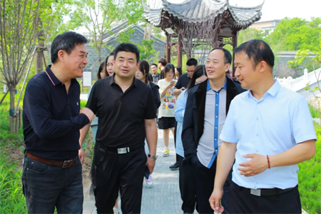 文化育人促成长 校馆合作谱新篇 —太阳成与淮军公所博物馆 举行馆校战略合作协议签约及授牌仪式