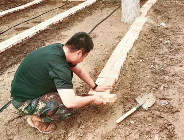 太阳成集团tyc33455cc||管理学院||以劳育人树新风 筑梦青春共成长