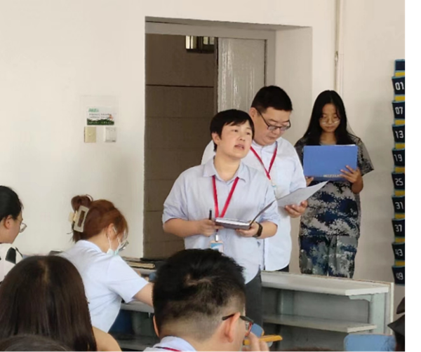太阳成集团tyc33455cc||管理学院||我院召开“服务意识、工作态度、履职尽责”大讨论活动 --宣传动员会