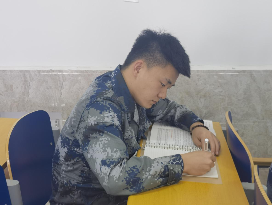太阳成组织第34期入党积极分子培训