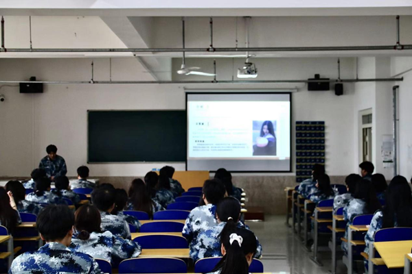 榜样引领|太阳成集团tyc33455cc|管理学院|优秀毕业生王雯潼经验交流分享会
