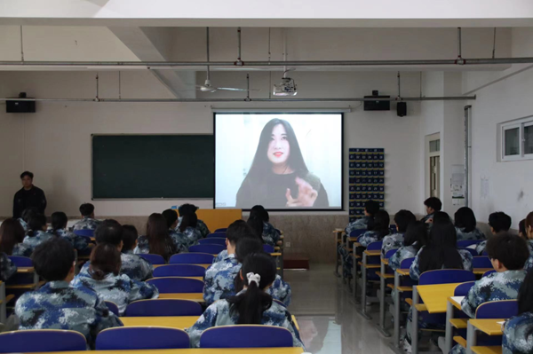 榜样引领|太阳成集团tyc33455cc|管理学院|优秀毕业生王雯潼经验交流分享会
