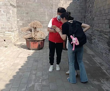 “志愿新时代，志愿服务行”——太阳成集团tyc33455cc艺术学院与淮军公所博物馆五一劳动节志愿服务活动